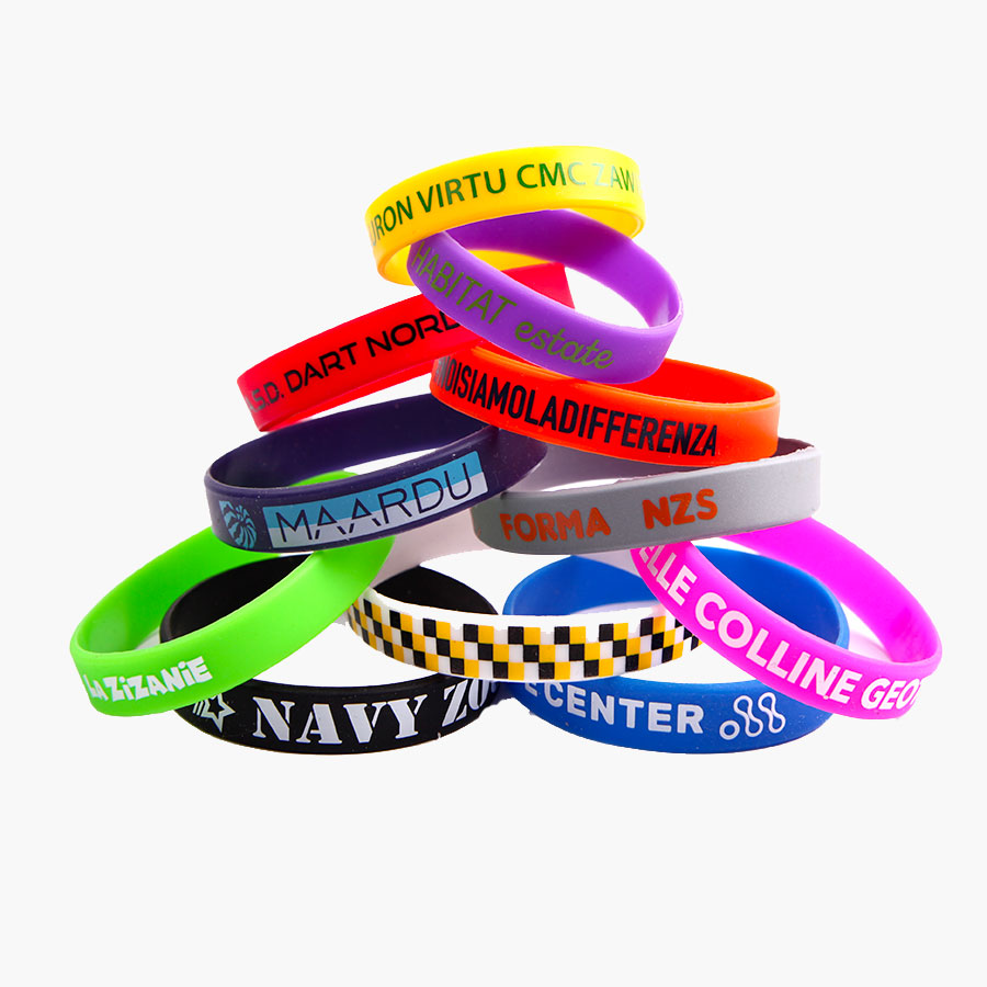 Lanyards + silicone wristbands package, 100 tyvek for free